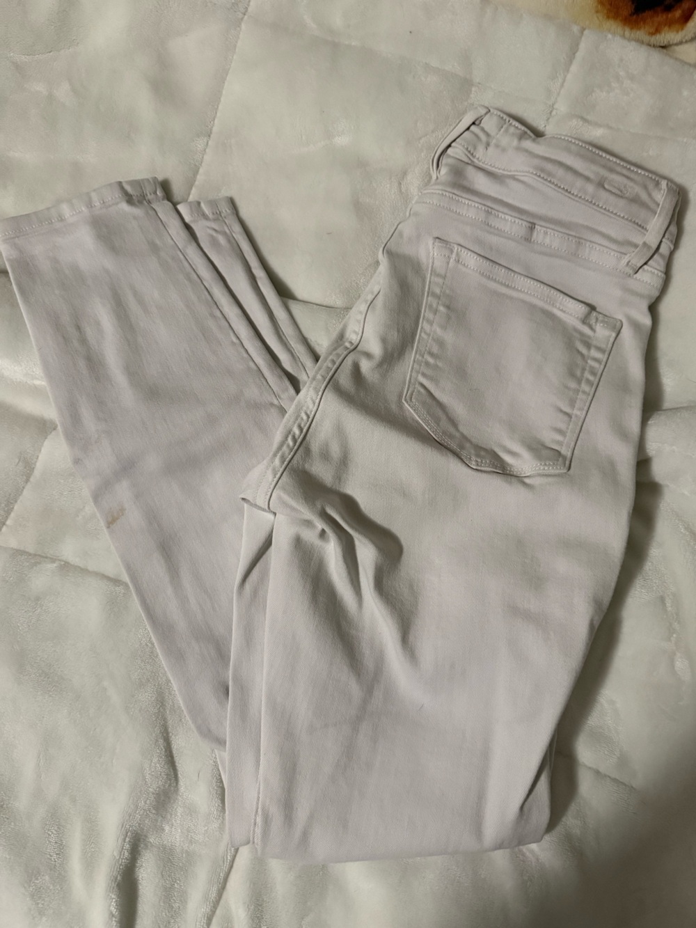 Vineyard Vines White Jeans